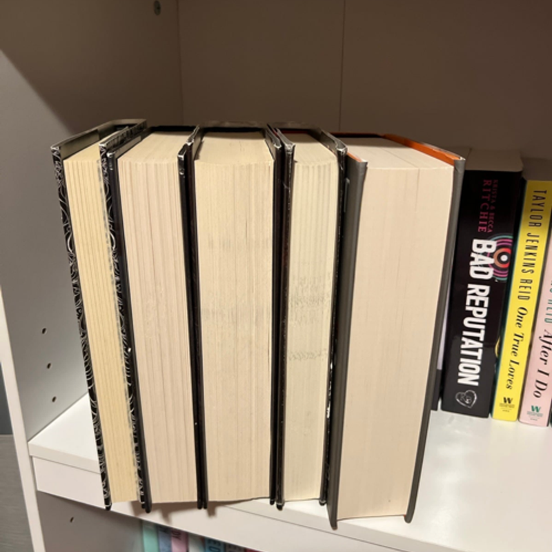 A Court of Thorns and Roses Box Set ORIGINAL OUT OF PRINT COVERS