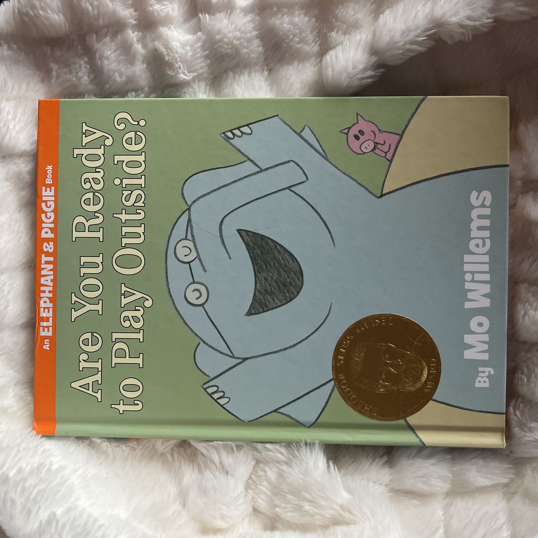 Are You Ready to Play Outside? (an Elephant and Piggie Book)