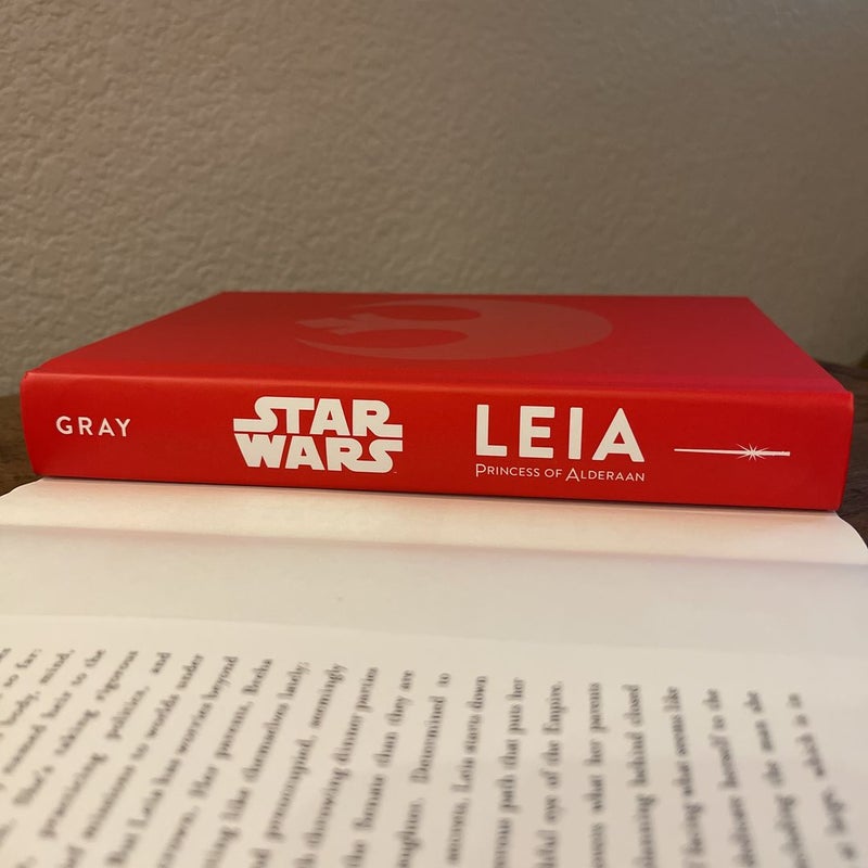 Journey to Star Wars: the Last Jedi Leia, Princess of Alderaan