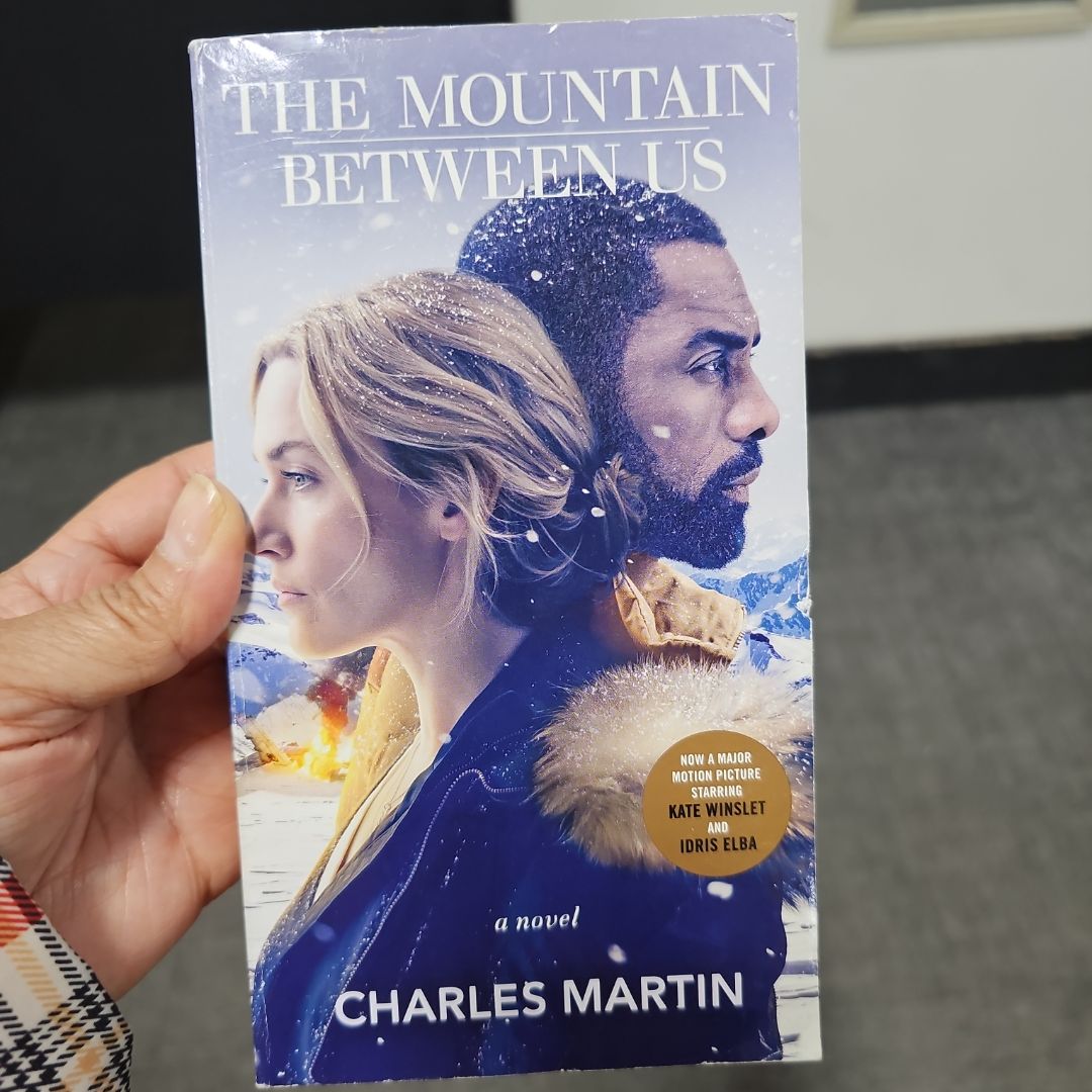 The Mountain Between Us (Movie Tie-In)