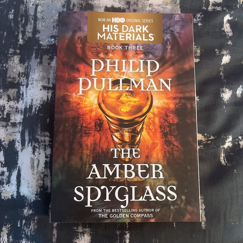 His Dark Materials: the Amber Spyglass (Book 3)