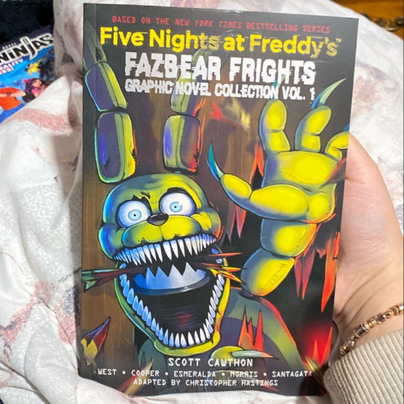 Five Nights at Freddy's: Fazbear Frights Graphic Novel Collection Vol. 1