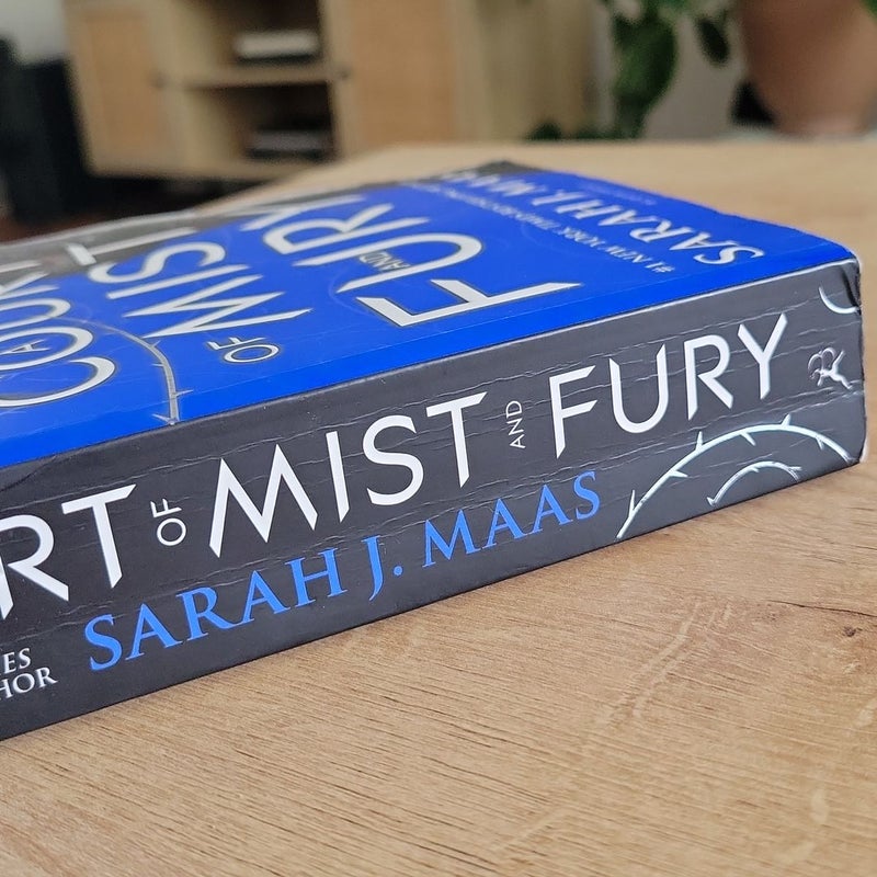A Court of Mist and Fury UK PAPERBACK 1st/6th