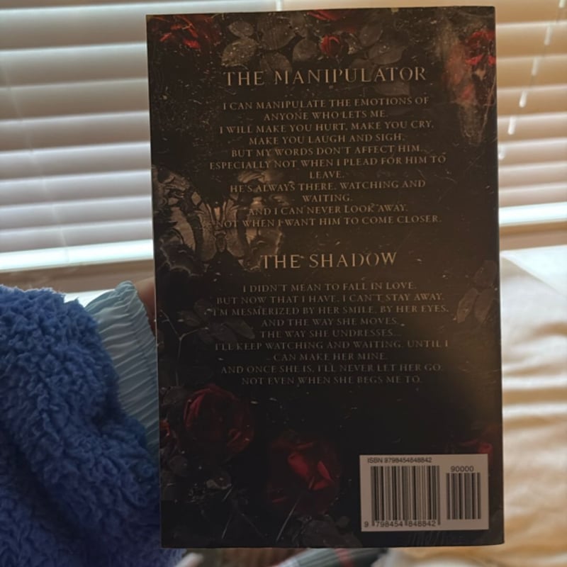 Haunting Adeline by H. D. Carlton, Paperback | Pangobooks