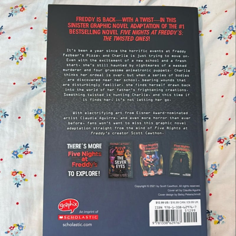 The Twisted Ones (Five Nights at Freddy's Graphic Novel #2)