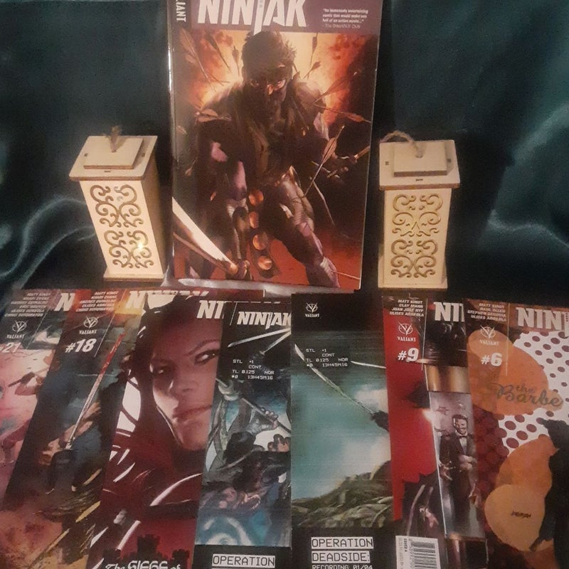 Ninjak Valiant Comic lot  Weaponeer tpb, 6, 9,10,12,14,18,21
