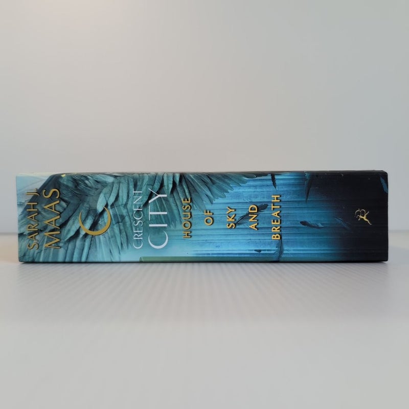 House of Sky and Breath (B&N Exclusive Edition)