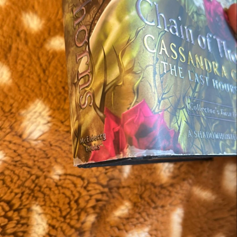 Chain of Thorns (Collector’s First Edition)