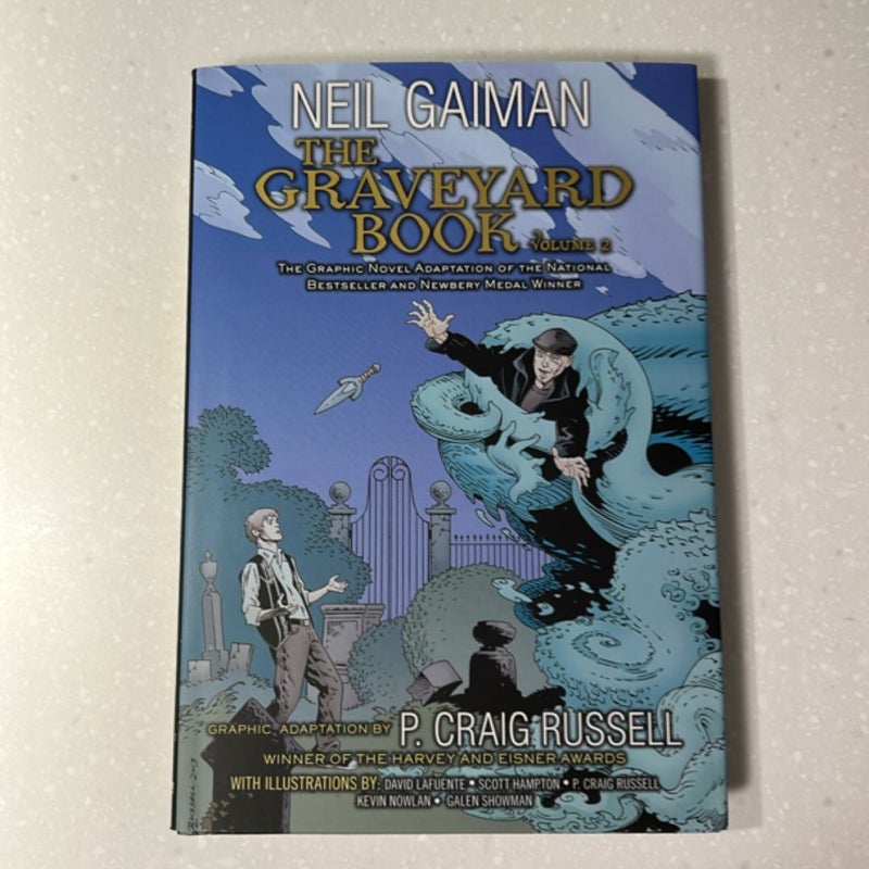 The Graveyard Book Graphic Novel: Volume 2