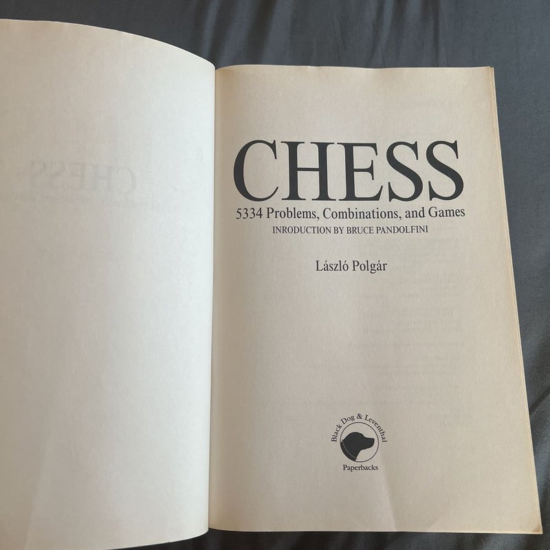 Chess: 5334 Problems, Combinations and Games: Polgár, László, Pandolfini,  Bruce: 9781579125547: : Books