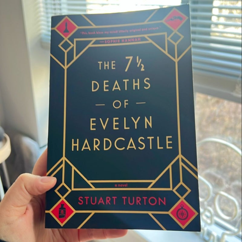 The 7½ Deaths of Evelyn Hardcastle