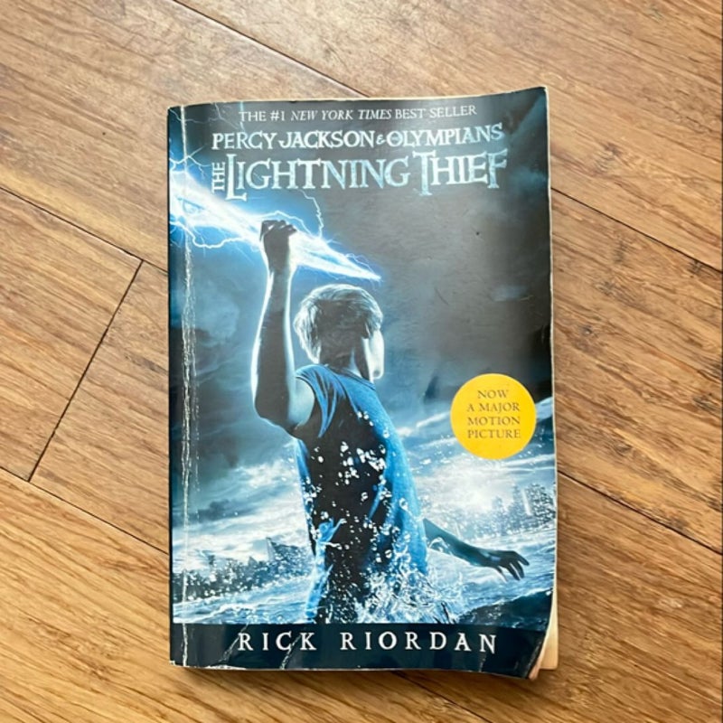 Percy Jackson and the Olympians, Book One the Lightning Thief (Movie Tie-In Edition)