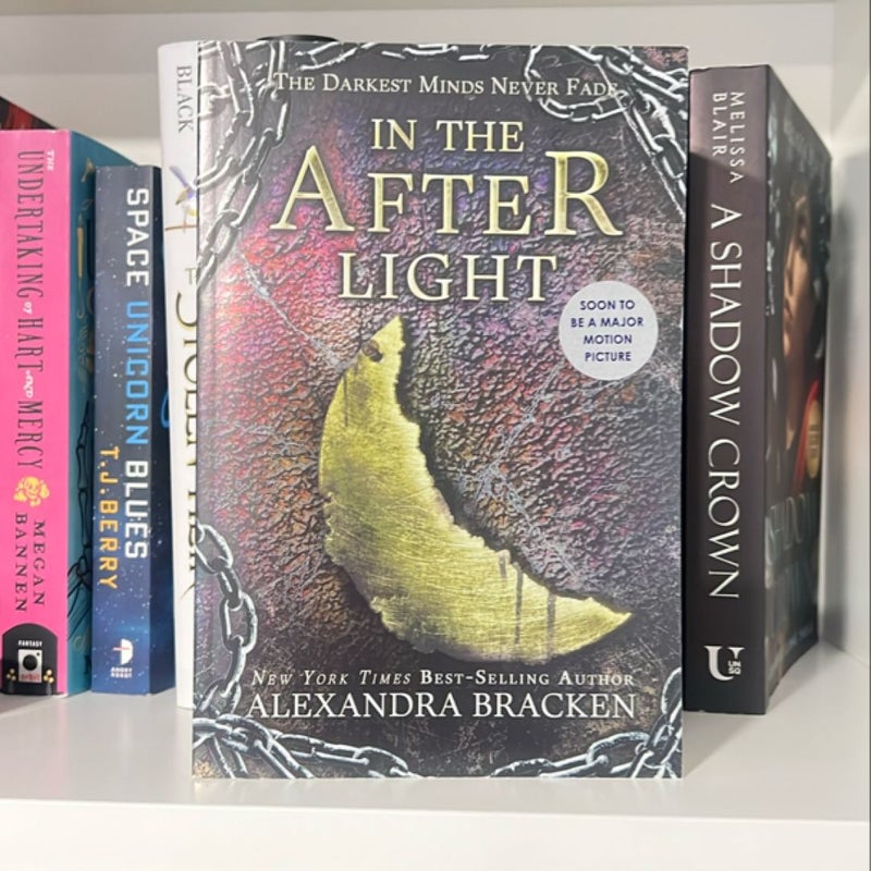 In the Afterlight (a Darkest Minds Novel)