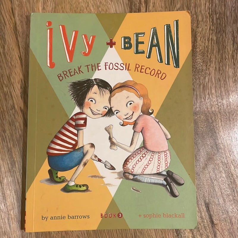 Ivy + Bean set - 7 Books