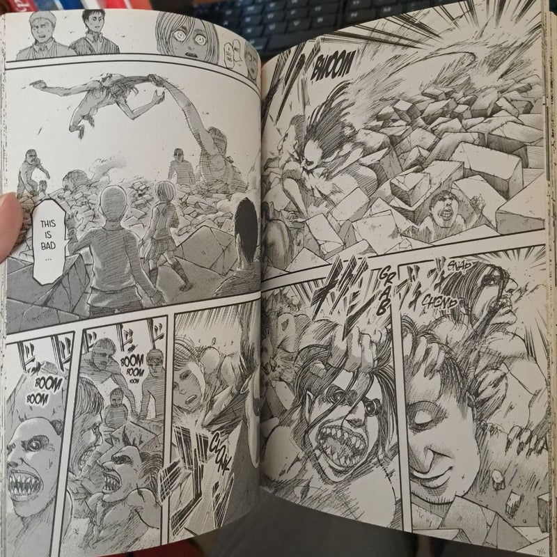 Attack on Titan 10