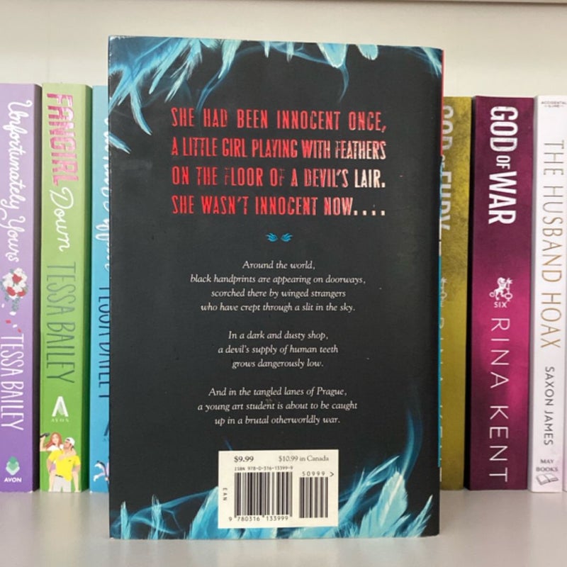 Daughter of Smoke and Bone Trilogy 1-3