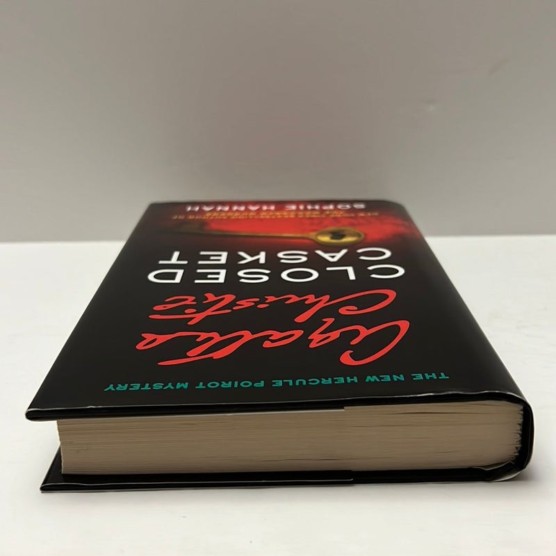 The New Hercule Poirot Mystery: Book 2- Closed Casket
