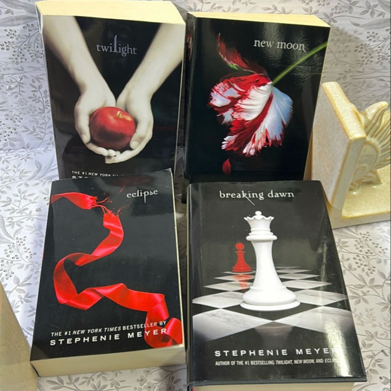 The Twilight Saga 3 Paperback and 1 Hardcover Bundle