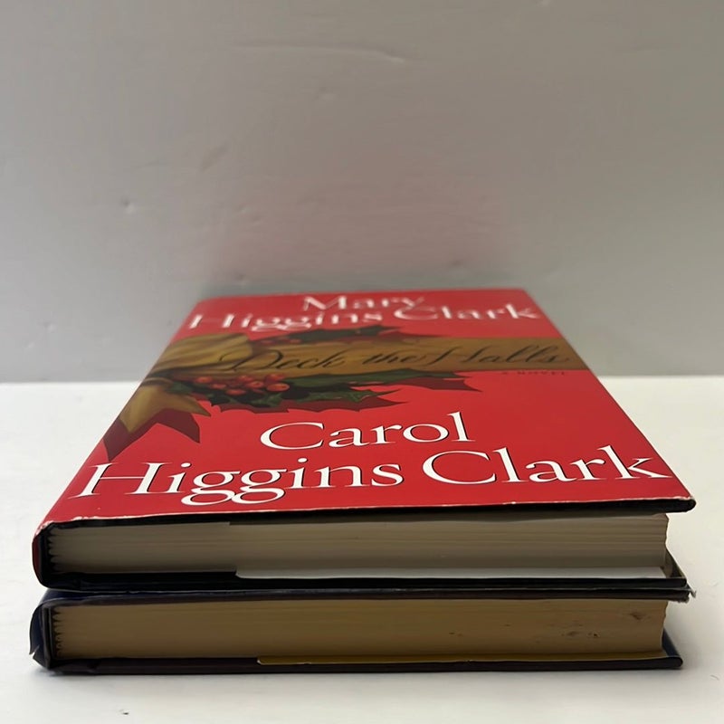 Mary Higgins Clark  (2 Book) Christmas Bundle: Deck The Halls & Dashing Through The Snow 