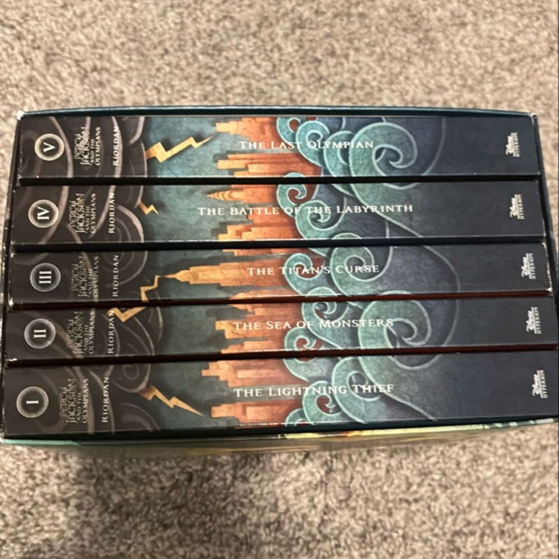 Percy Jackson and the Olympians 5 Book Paperback Boxed Set (new Covers W/poster)