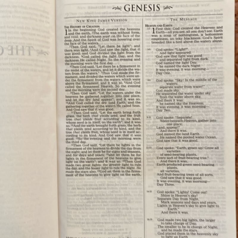 The Message-NKJV Parallel Bible by Thomas Nelson Publishing Staff