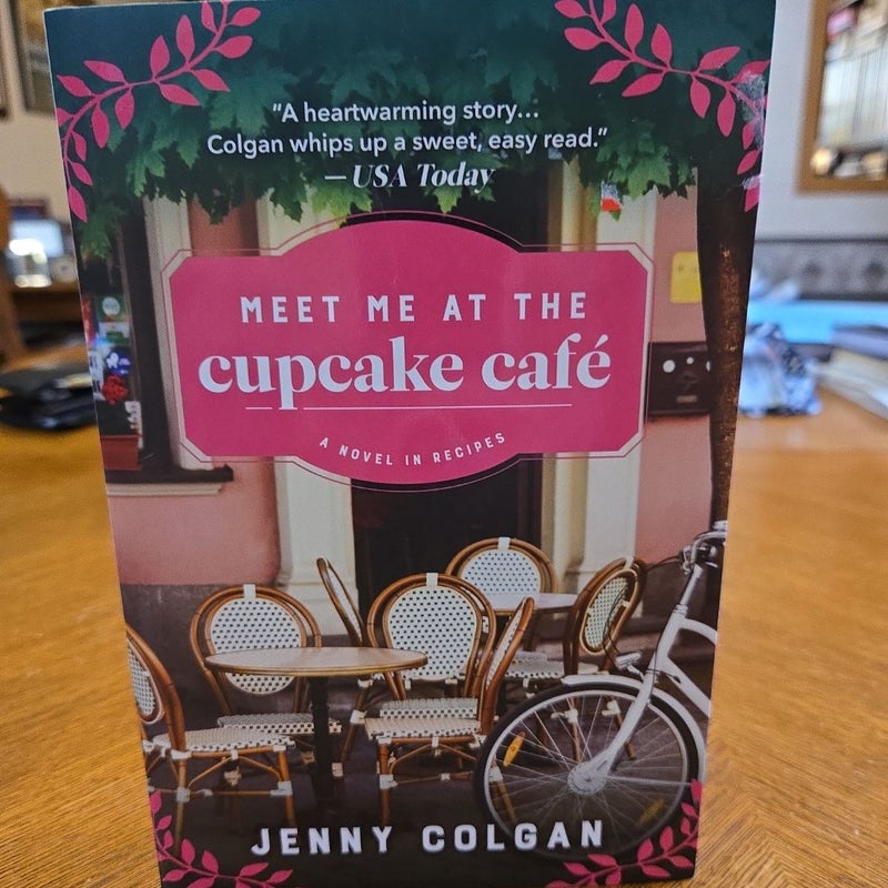 Meet Me at the Cupcake Cafe