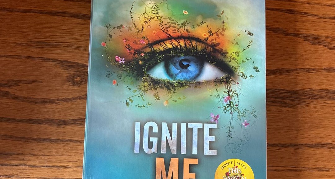 Ignite Me (Shatter Me Book 3): 9780062085580: Mafi, Tahereh: Books 