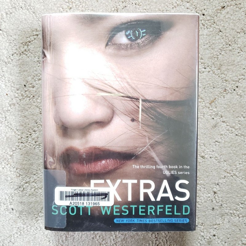 Extras (Uglies book 4)