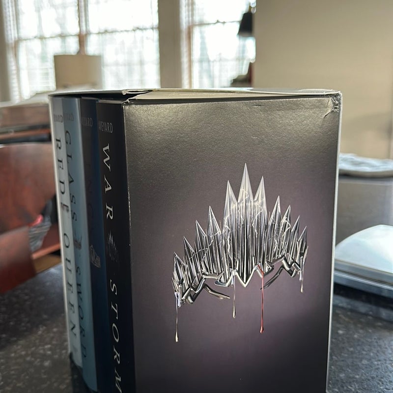 Red Queen 4-Book Hardcover Box Set