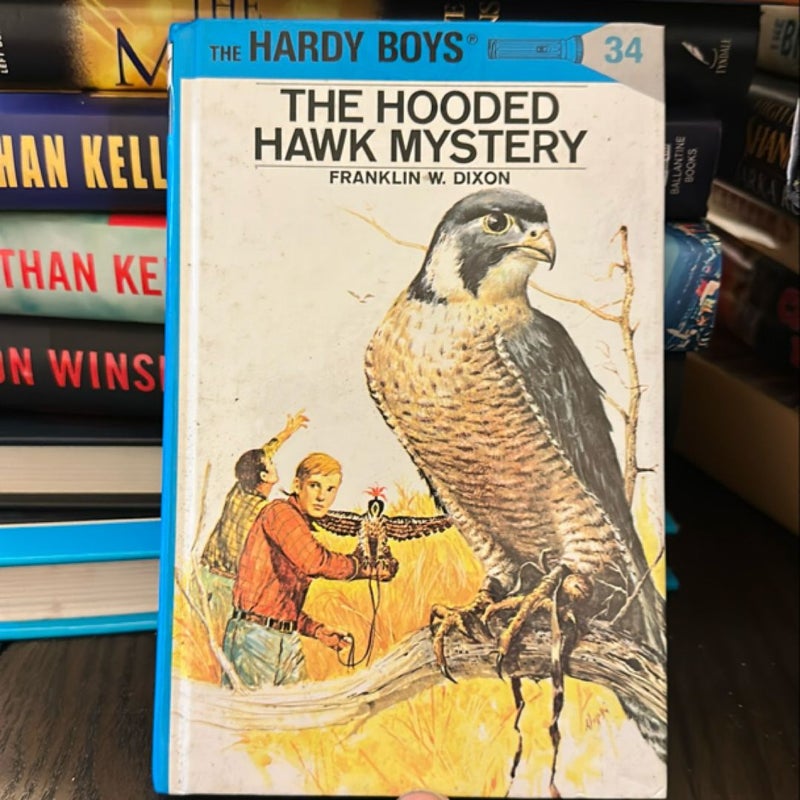 Hardy Boys 34: the Hooded Hawk Mystery