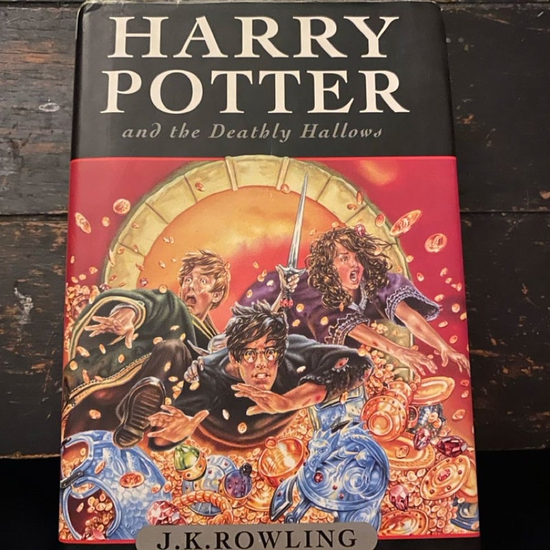 Harry Potter and the Deathly Hollows first Canadian edition