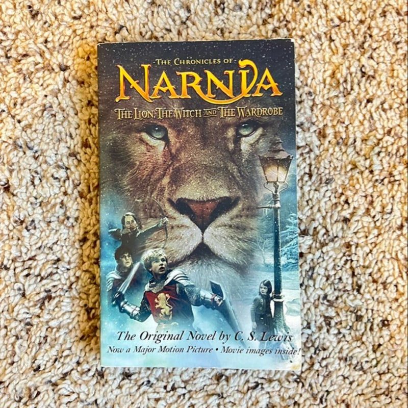 The Lion, the Witch and the Wardrobe Movie Tie-In Edition