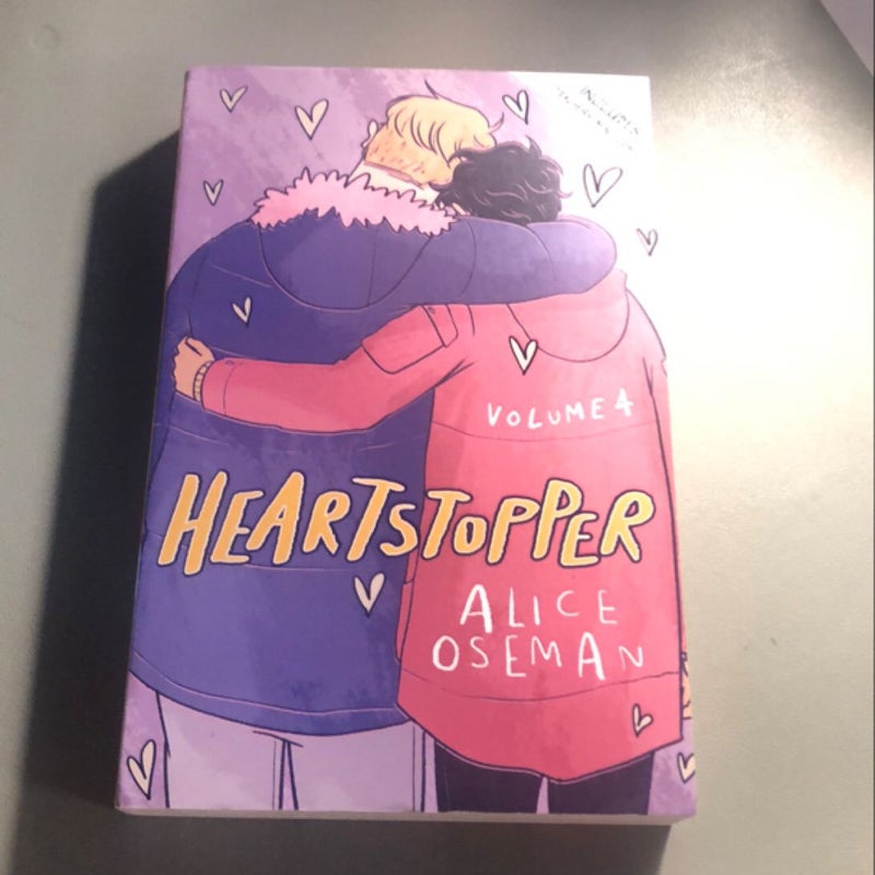 Heartstopper: Volume 4