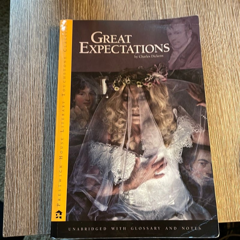 Great Expectations - Literary Touchstone Edition