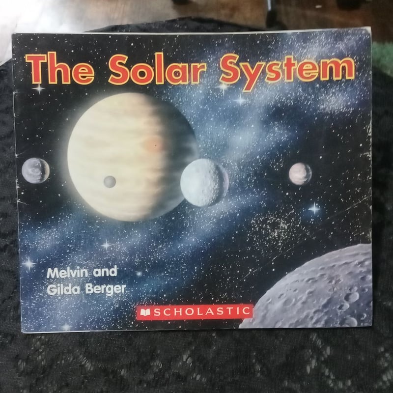 The Solar System by Melvin and Gilda Berger, Paperback | Pangobooks