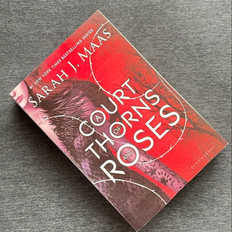 A Court of Thorns and Roses OOP Original Cover Edition