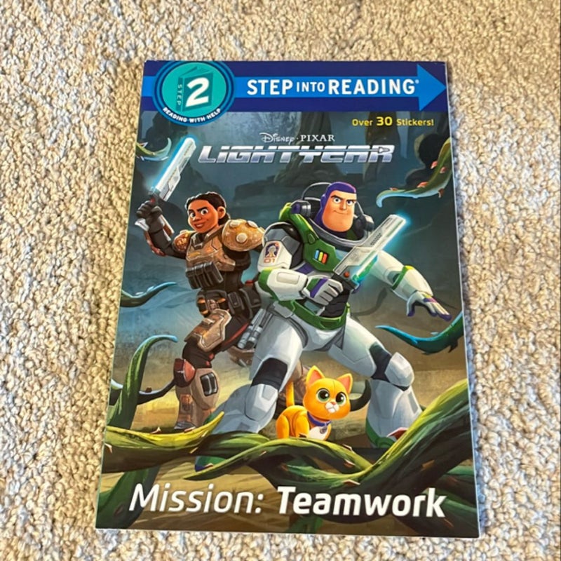 Mission: Teamwork (Disney/Pixar Lightyear)