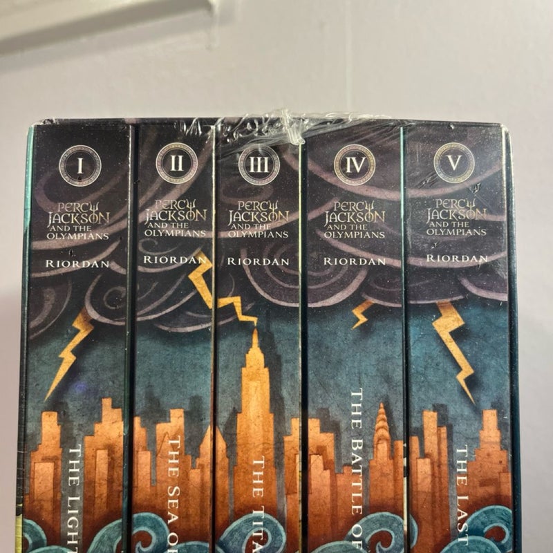 Percy Jackson and the Olympians 5 Book Paperback Boxed Set (w/poster)