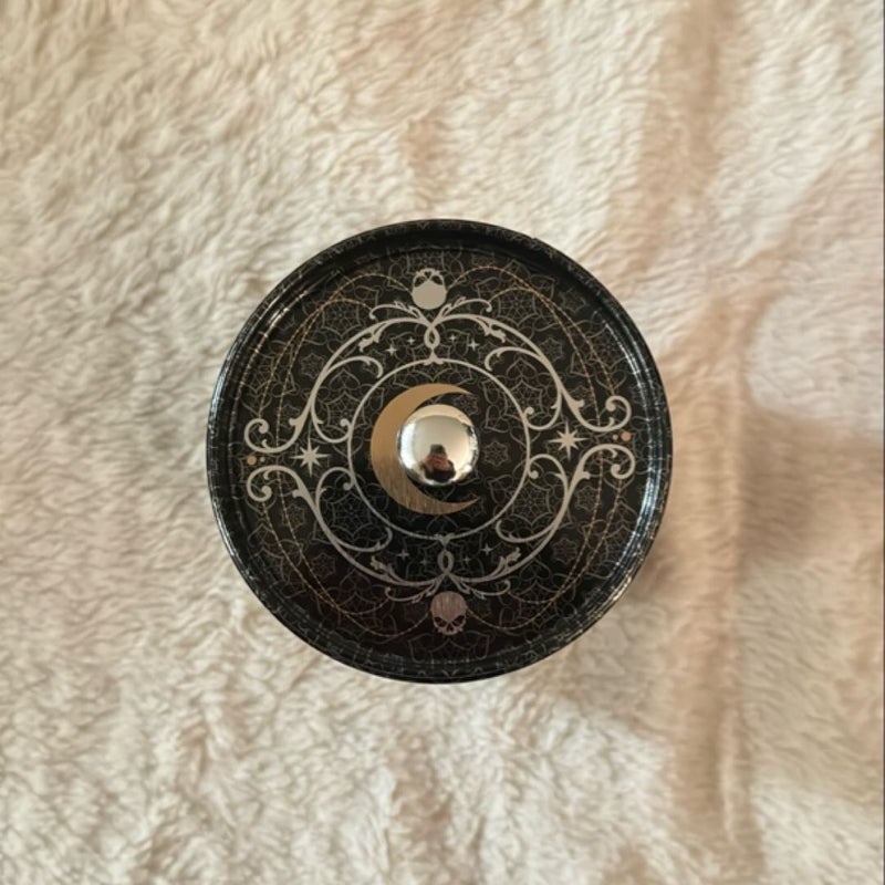 Serpent and Dove tea canister (FairyLoot exclusive)