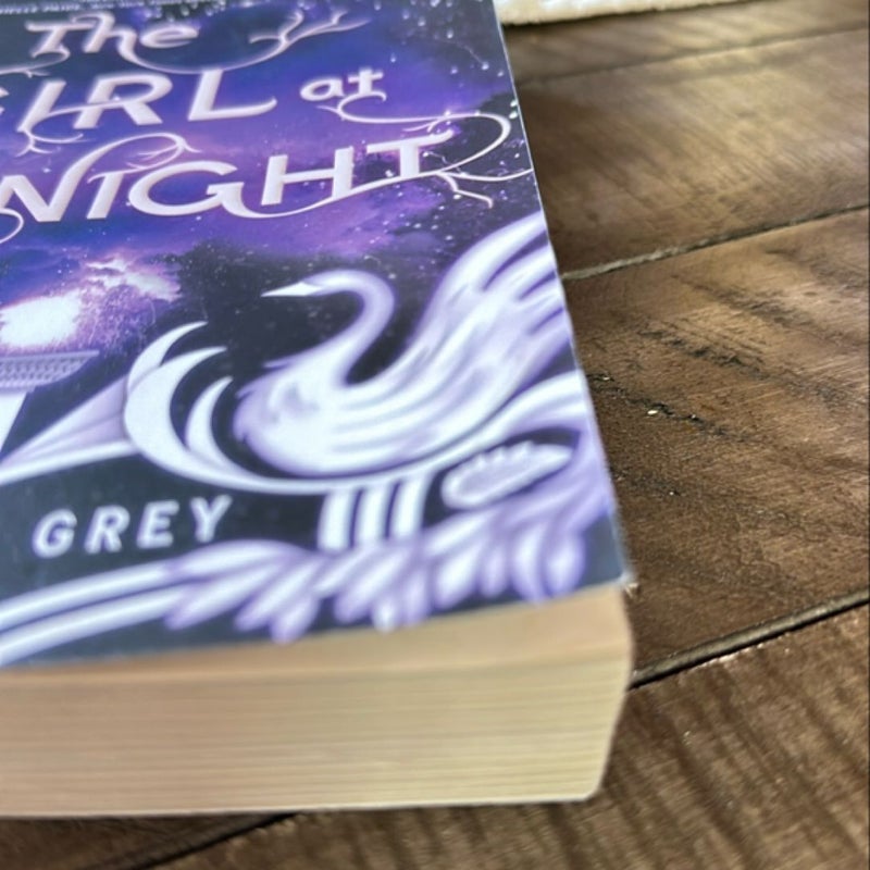 The Girl at Midnight-4 star read