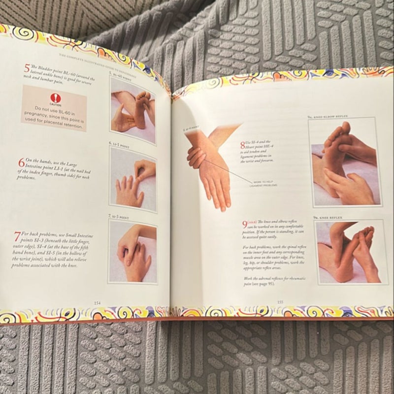 The Complete Illustrated Guide to Reflexology