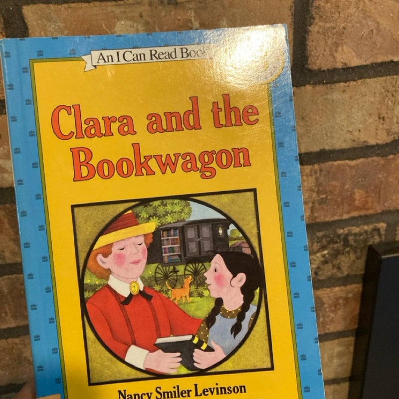 Clara and the Bookwagon
