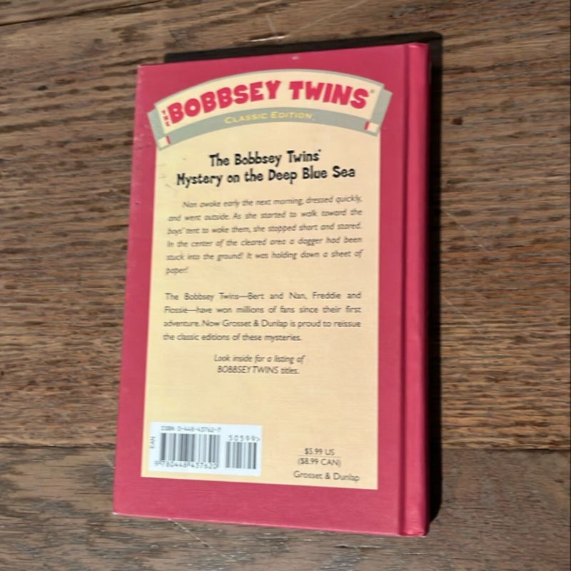 Bobsey Twins #11: Mystery on the Deep Blue Sea