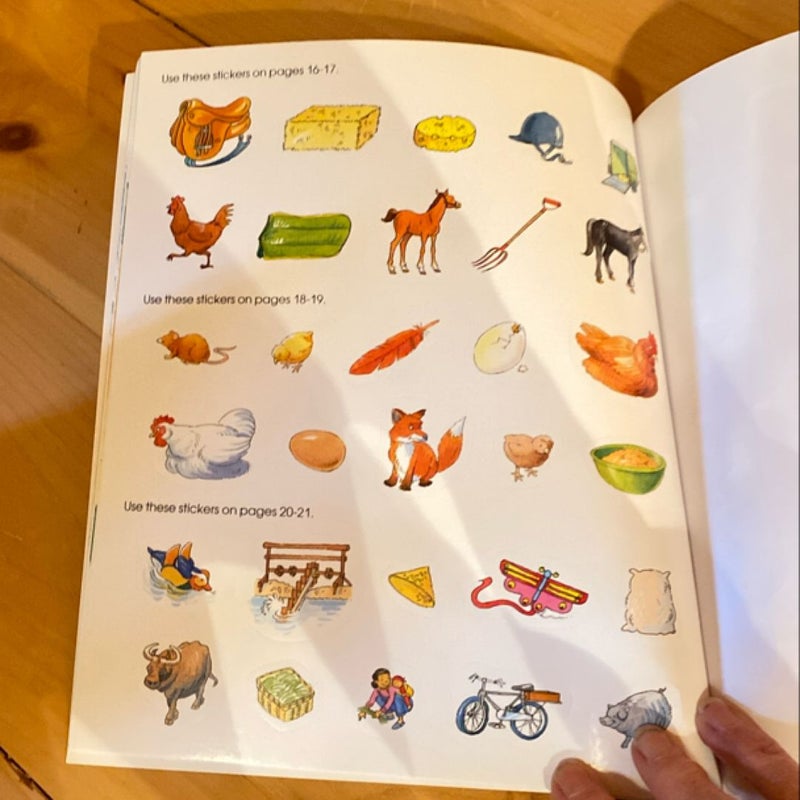 1001 Things to spot on the Farm Sticker Book