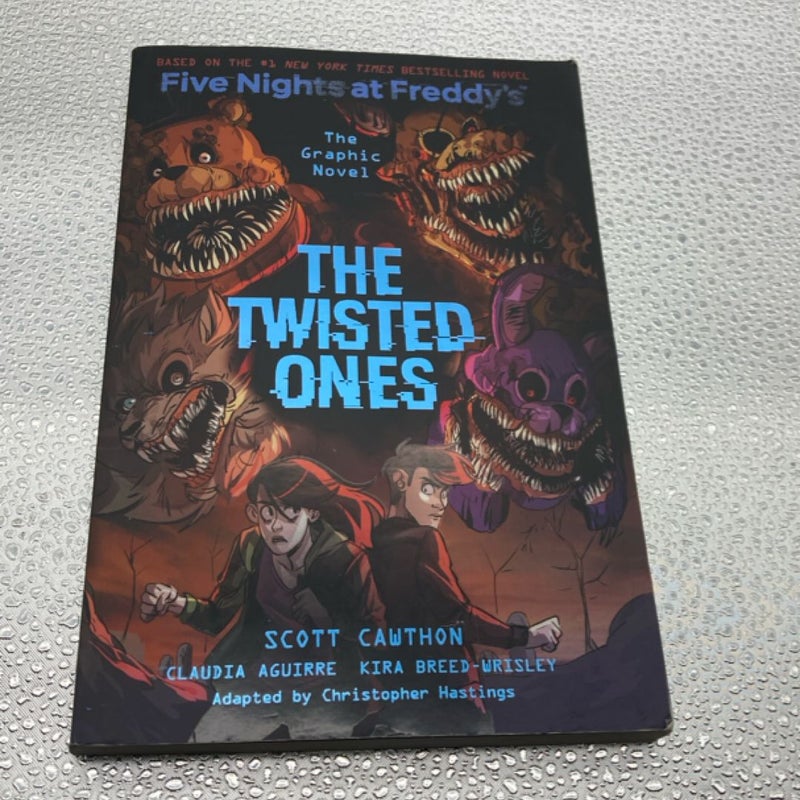 The Twisted Ones (Five Nights at Freddy's Graphic Novel #2)