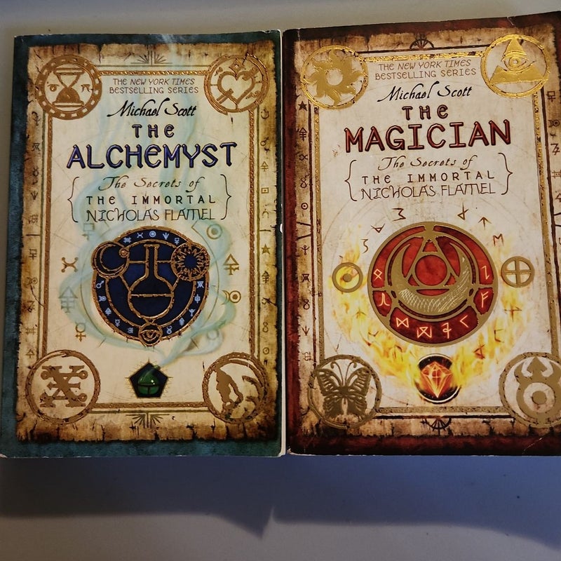 Scott LOT/ The Alchemyst and The Magician