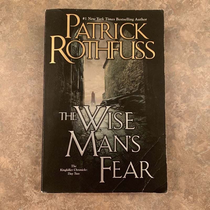 The Wise Man’s Fear (full sized paperback)