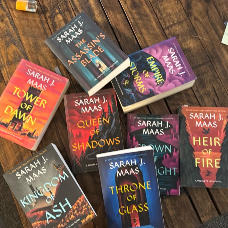 Throne of Glass Series Collection 8-Book Set by Sarah J. Maas