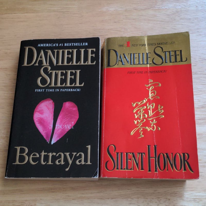 Danielle Steel Duo Bundle: Betrayal, Silent Honor