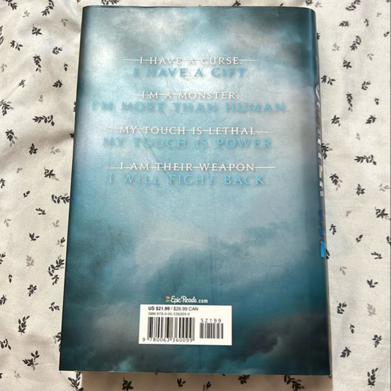 Shatter Me *signed*